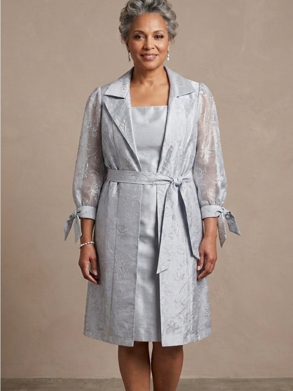 Le Bos silver metallic sleeveless dress with embroidered sheer topper 20W Plus